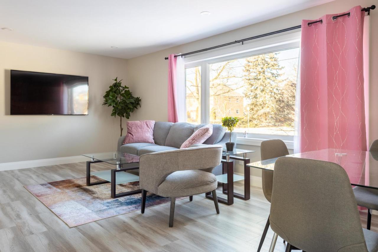 Entire 2 Bedroom Apartment Downtown - U2 Kitchener Exterior foto